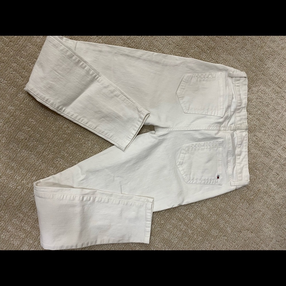 Skinny white jeans!🙂